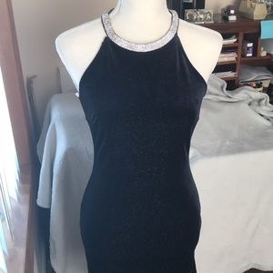 Sleeveless rhinestone collar Dress